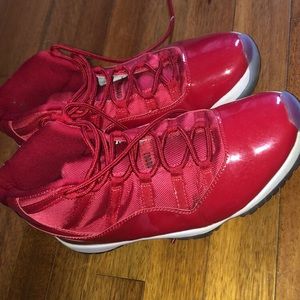 JORDAN 11 “BRED”